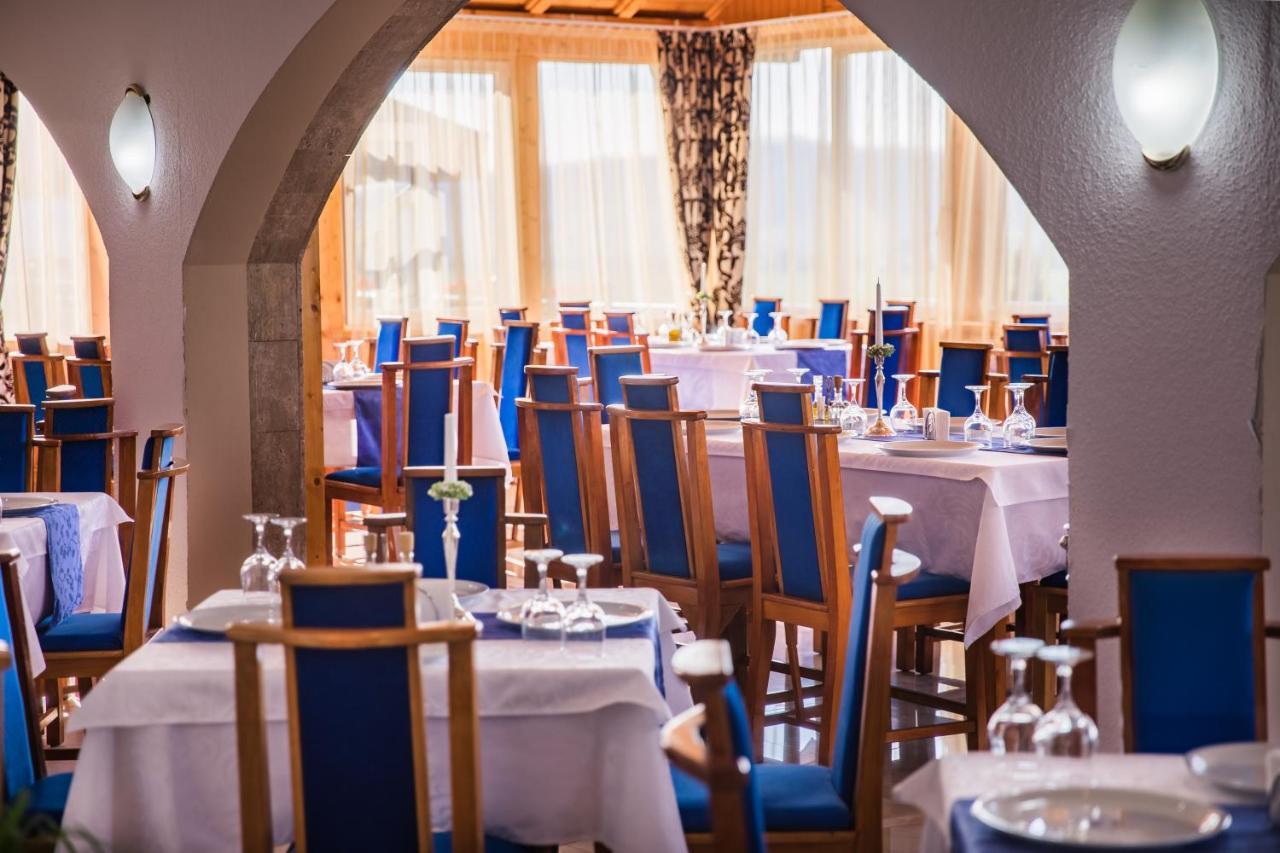 Hotel Europa Kokeltal Albesti  Luaran gambar